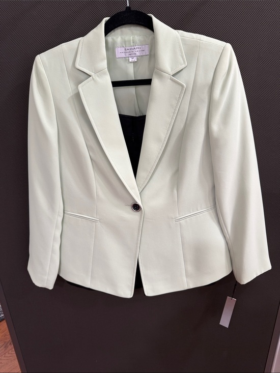 Tahari Pants - NWT Tahari suit size 6P